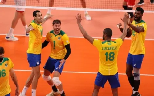 Comemoração da seleção brasileira masculina de vôlei. Foto: Getty Images