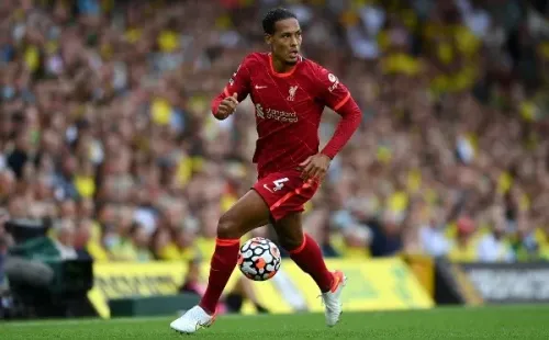 Virgil Van Dijk retornou ao time titular do Liverpool depois de ficar afastado por lesão no joelho (Getty Images)