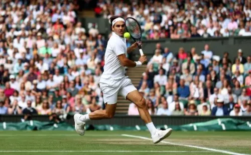 Roger Federer fará cirurgia no joelho e não disputará o US Open. (Foto: Getty images)