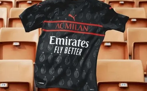 Milan com sua nova terceira camisa (Twitter/Reprodução)