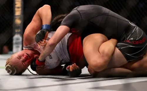 Kunitskaya foi nocauteada por Irene Aldana ainda no primeiro round | Crédito: Getty Images