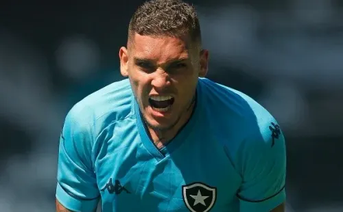 Navarro é destaque do Botafogo na Série B, mas não permanecerá no clube em 2022 (Foto: Vitor Silva/Botafogo)