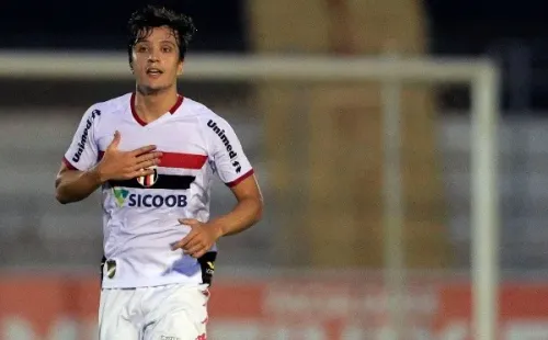 Matheus atuou emprestado em 2020 pelo Botafogo-SP na Série B (Foto:Thiago Calil/AGIF)