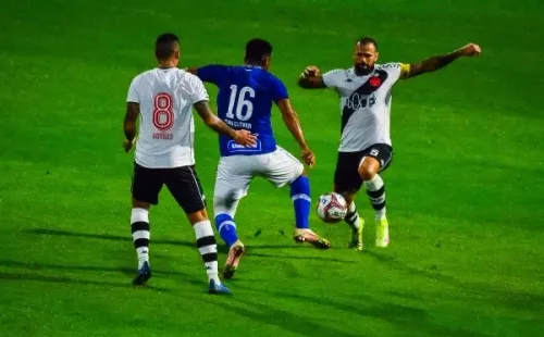 Rômulo dá entrevista desanimadora para o torcedor após nova derrota (Foto: R.Pierre/AGIF)