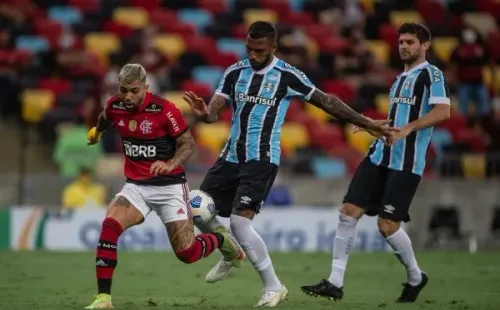 Grêmio quer acabar com a sequência sem vitórias diante do Flamengo. (Foto: AGIF)