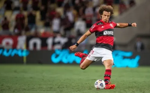 Zagueiro jogou apenas duas partidas com a camisa do Rubro-negro (Foto: Thiago Ribeiro/AGIF)