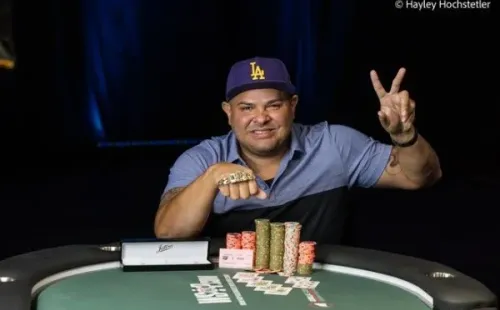 Rafael Lebron (Foto: Hayley Hochstetler/PokerNews)