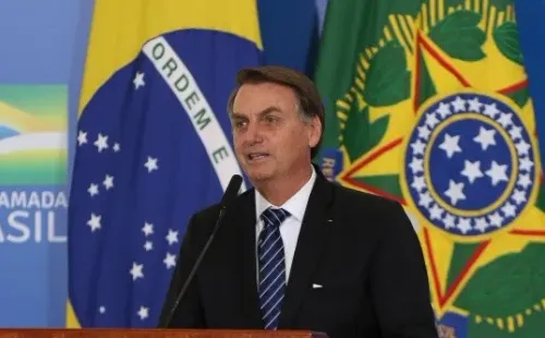 O presidente Jair Bolsonaro, participa de solenidade alusiva a concessão do 13º do Bolsa Família e de anúncio de recursos para Obras Sociais Irmã Dulce.