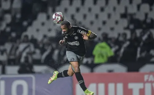 Castán exaltou boa apresentação da equipe contra o Coritiba (Foto: Thiago Ribeiro/AGIF)