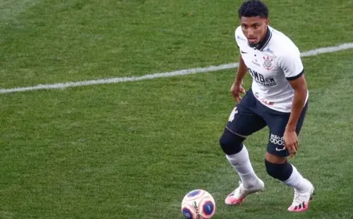 Foto: Marcello Zambrana/AGIF - Ederson nos tempos de Corinthians