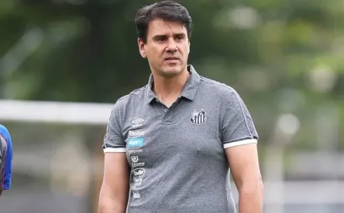 Foto: Pedro Ernesto Guerra Azevedo/Santos FC – Executivo vem de trabalhos no Internacional e no Santos