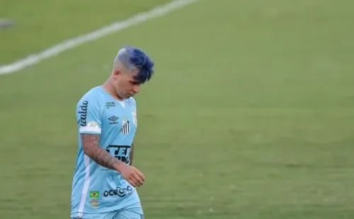 Foto: Thiago Ribeiro/AGIF - Com o retorno ao Brasil, o atacante espera retornar aos tempos de glória