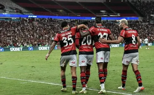 Foto: Thiago Ribeiro/AGIF – Com time misto, Flamengo bateu o Timão por 1 a 0