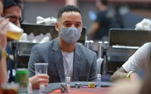 Lulinha, ex-jogador do Corinthians esteve no BSOP (Foto: Luis Bertazini)