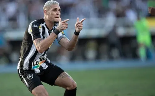 Foto: Jorge Rodrigues/AGIF – Navarro foi um dos destaques do Botafogo na temporada