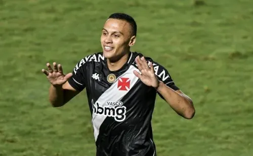 Foto: Thiago Ribeiro/AGIF - O atacante não teve o contrato de empréstimo renovado