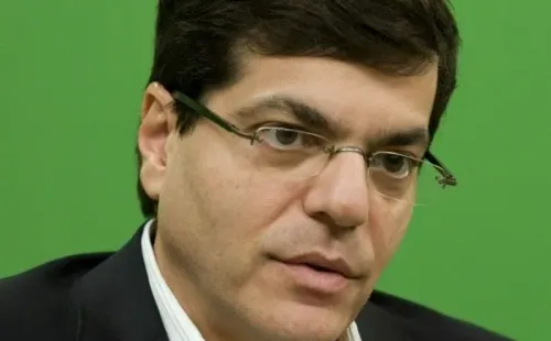 Ali Kamel é o atual diretor geral de jornalismo da Rede Globo. Reprodução/Twitter