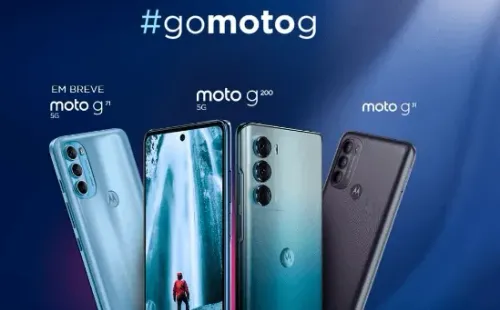 Os três modelos lançados pela Motorola nesta terça-feira. Reprodução/Instagram