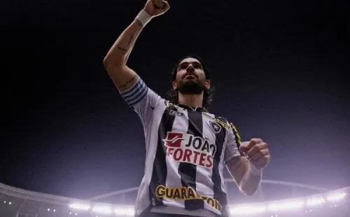 Foto: Fernando Soutello/AGIF | Loco Abreu conquistou dois titulos estaduais com o Botafogo