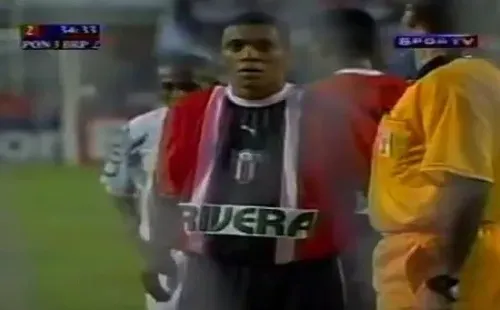 Reprodução/SporTV – Documentário do Pantera relatando o vice campeonato Paulista de 2001
