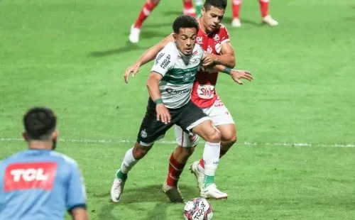Foto: (Robson Mafra/AGIF) – Bruno Collaço será jogador do Vila Nova até o final de 2022