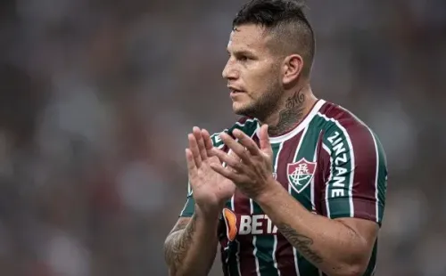 Foto: (Jorge Rodrigues/AGIF) – Bobadilla tem contrato com o Fluminense até o final de dezembro