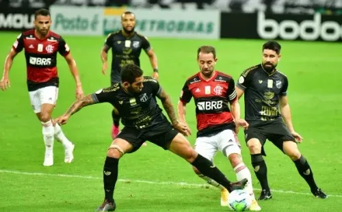 Foto: (Foto: Kely Pereira/AGIF) – Leandro Carvalho e Ricardinho já formaram uma dupla de sucesso no Ceará, e a Fiel Bicolor gostaria que isso se repetisse no Paysandu