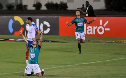 Foto: Jhony Pinho/AGIF – Vanilson marcou 14 gols em 18 jogos pelo Manaus em 2021
