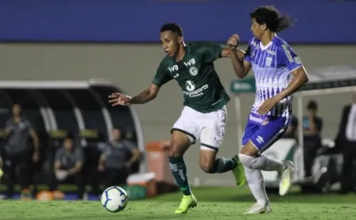 Foto: Heber Gomes/AGIF – Breno é revelado pelo Goiás e esteve na equipe até 2021