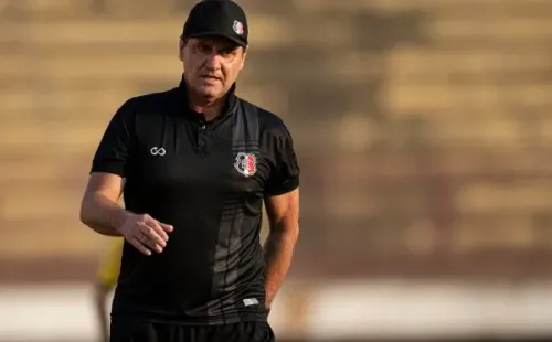 Jorge Rodrigues/AGIF – Brigatti em sua passagem pelo Santa Cruz