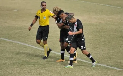 Jhony Pinho/AGIF- MT comemorando seu gol no duelo contra o Bahiapela Copa do Brasil sub-20
