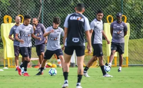 ( Foto: Bruno Cantini/Atlético) Gustavo Blanco é o novo jogador do Londrina