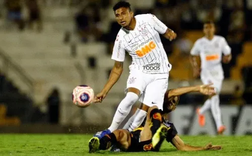 Thiago Calil/AGIF/ Venda de Ederson irá ajudar Corinthians bater meta estipulada em 2022.