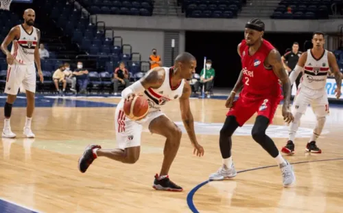 FIBA / fiba.basketball – Foto da partida entre São Paulo e Nacional pela BCLA