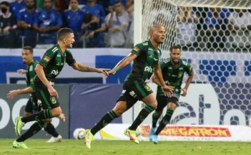 (Foto: Fernando Moreno/AGIF) América alcança feito histórico sobre o Cruzeiro