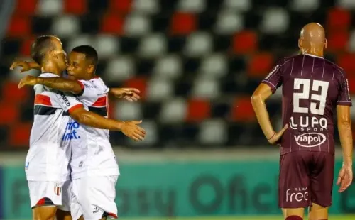 Foto: Thiago Calil/AGIF -Bruno Michel jogador do Botafogo-SP comemora seu gol durante partida contra o Ferroviária