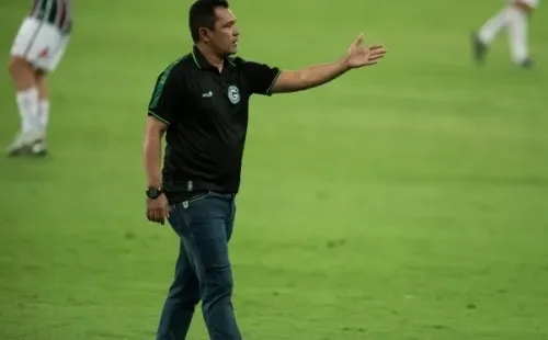 Foto: Jorge Rodrigues/AGIF – Glauber Ramos treinador do Goiás