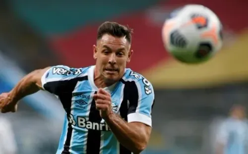 Foto: Silvio Avila/Getty Images – Churín não atua desde o final de 2021 e Grêmio espera por ofertas