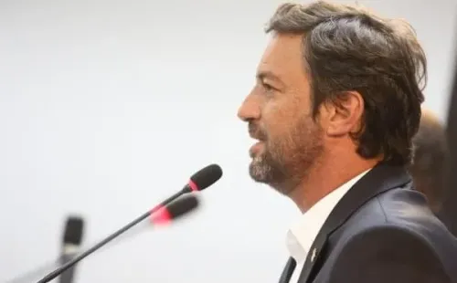 (Fotos: Rodrigo Coca/Agência Corinthians) Duílio segue na busca por um treinador