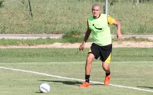 Foto: Fernando Ribeiro / Criciúma EC / Raphael Silva jogou pelo Criciúma até 2017.