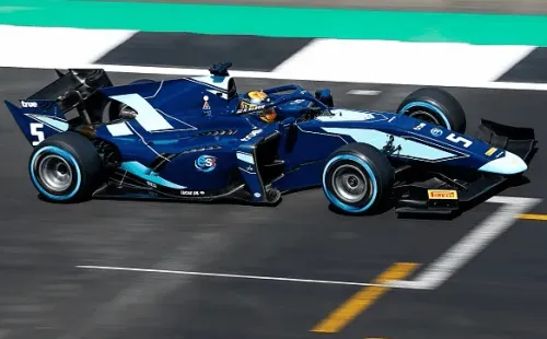 Imagem divulgação WIlliams – Alexander Albon, no DAMS da Fórmula 2 em 2018