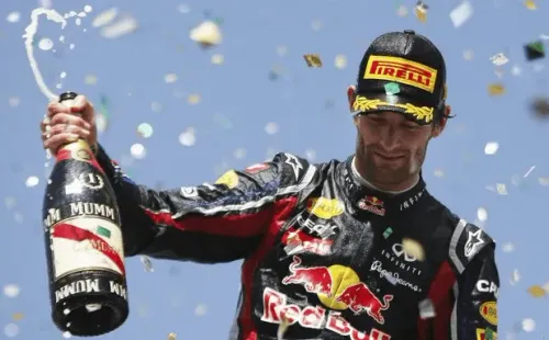 Foto twitter oficial Red Bull - Mark Weber festejando vitória, enquanto defendia equipe austríaca