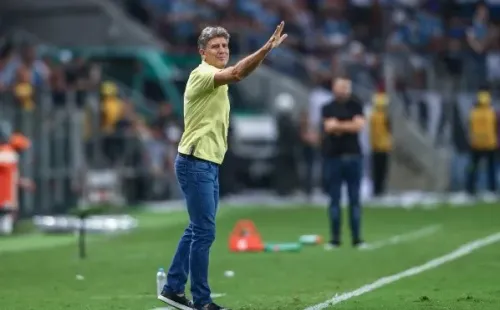 Renato Gaúcho está desempregado desde o fim de 2021 – Foto: Lucas Uebel/Grêmio