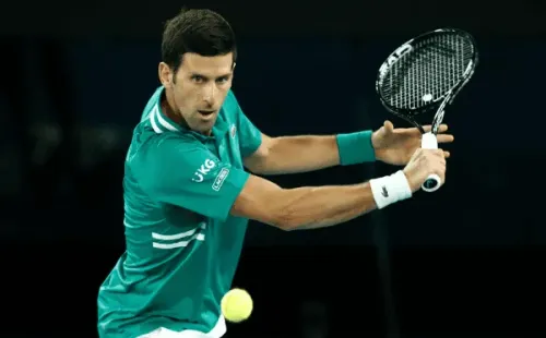 Foto: Getty Images – Novak Djokovic vai estrear em 2022 nesta segunda