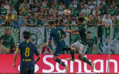 Pavon em ação com a camisa do Boca contra o Palmeiras - Foto: Ale Cabral/AGIF