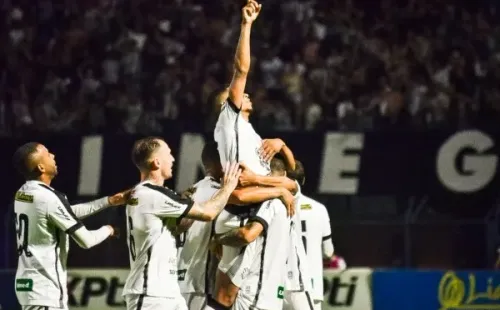 Foto: R.Pierre/AGIF – Figueirense venceu o Avaí por 3 a 1 no primeiro clássico do ano pela Recopa Catarinense