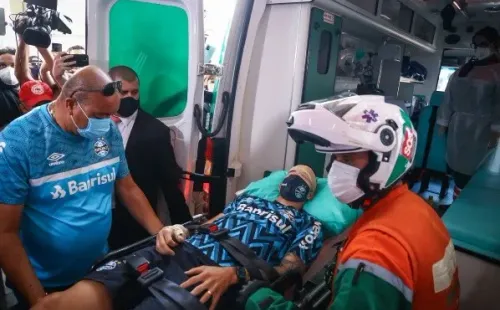 Foto: (Flickr Oficial Grêmio/Lucas Uebel/Grêmio FBPA) – Villasanti, do Grêmio, teve um traumatismo craniano e uma concussão cerebral após o ataque nas redondezas do Beira-Rio, mas está bem