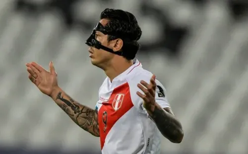 Foto: Thiago Ribeiro/AGIF – Lapadula nasceu na Itália e defende a seleção peruana
