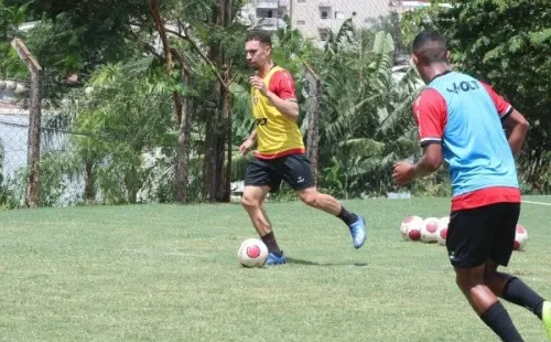 João Victor Menezes/Agência Botafogo – Meia treinou por quase dois meses antes de fazer sua estréia pelo Pantera