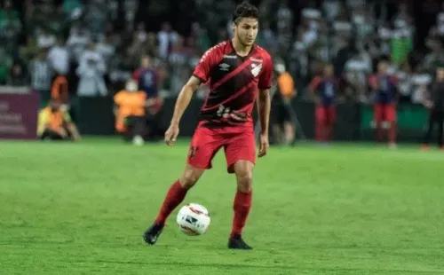 Foto: Robson Mafra/AGIF – Marcinho está no radar do Grêmio, Goiás, Cuiabá e Fortaleza